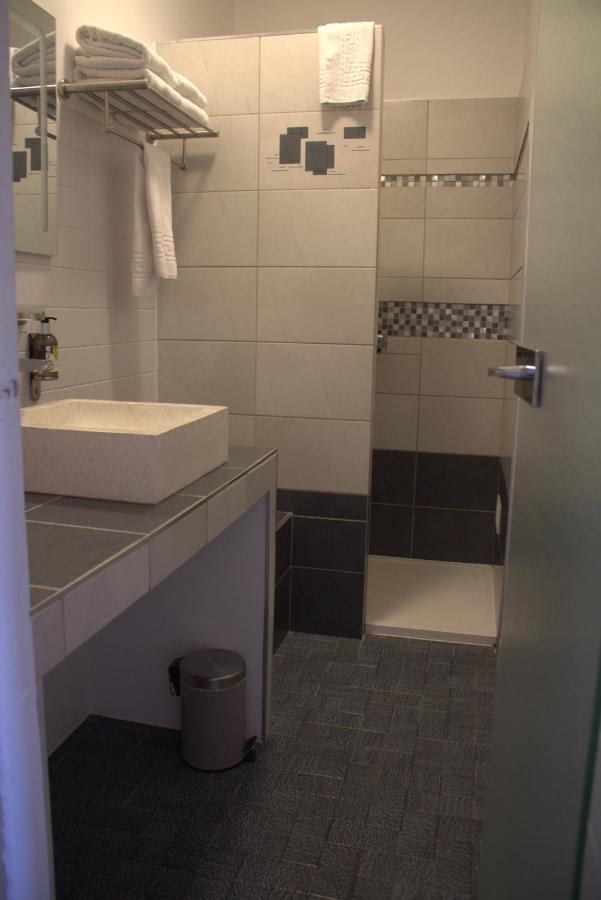 Logis Hotel Le Clement V Рокемор Экстерьер фото