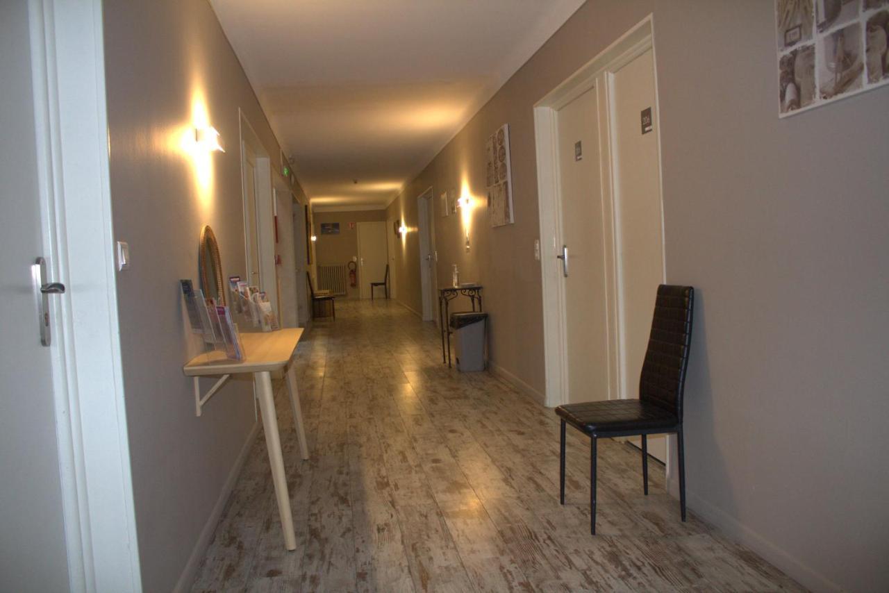Logis Hotel Le Clement V Рокемор Экстерьер фото