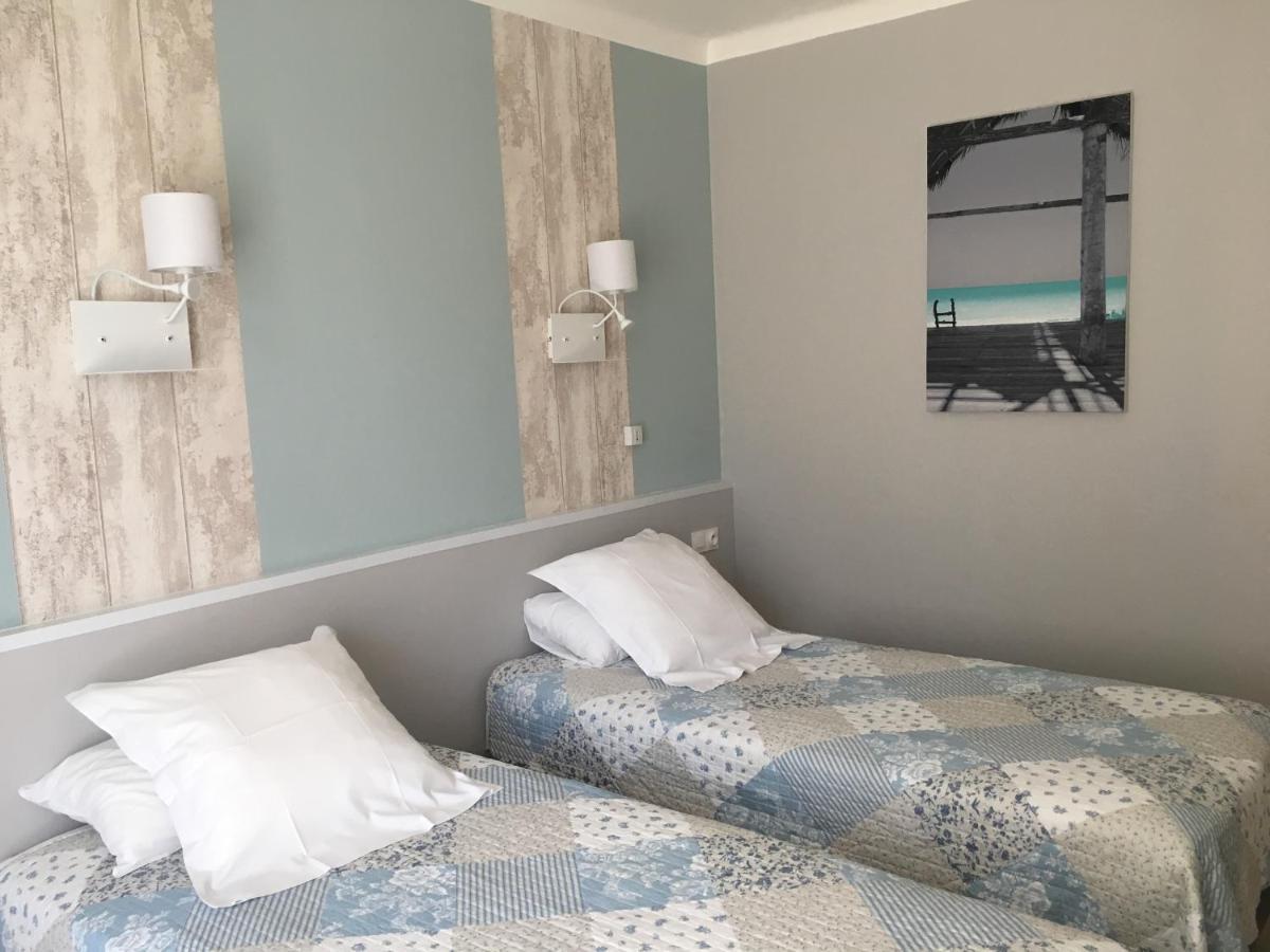 Logis Hotel Le Clement V Рокемор Экстерьер фото